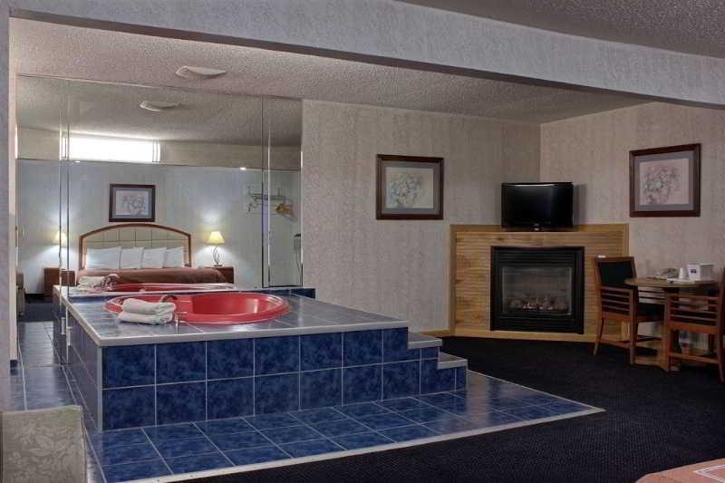 Castle Inn & Suites Ниагарски водопад Екстериор снимка